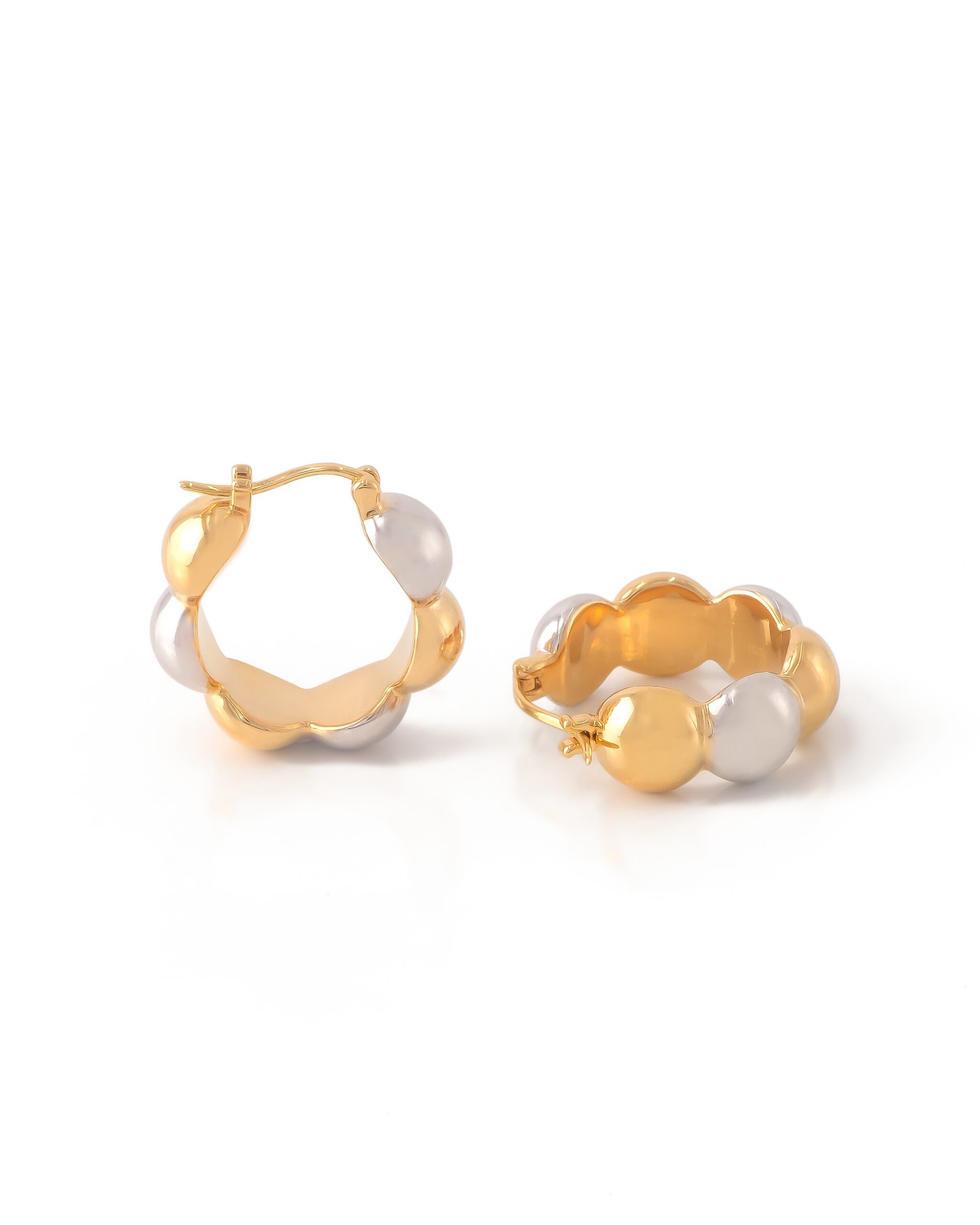 18k-italian-gold-puffy-hoop-earrings-aura-orogalleria 18k-italian-gold-puffy-hoop-earrings-aura-orogalleria
