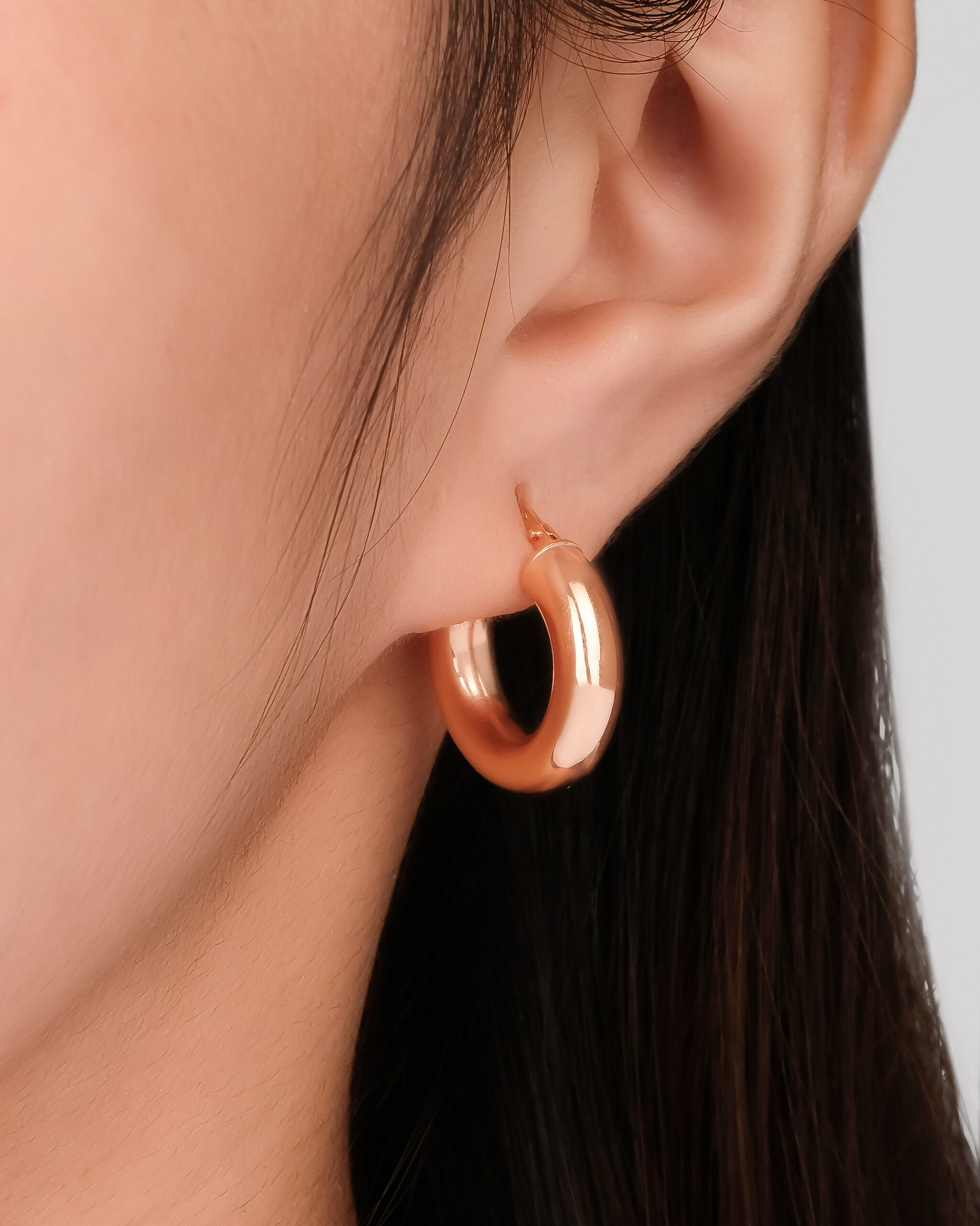 18k-italian-gold-chunky-hoop-earrings-aveline-orogalleria (1) 18k-italian-gold-chunky-hoop-earrings-aveline-orogalleria (1)